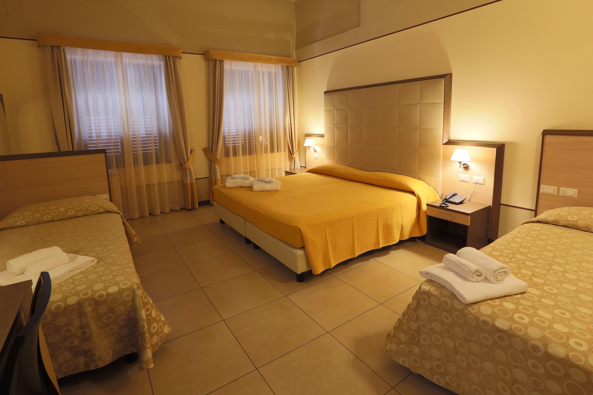 Hotel Milazzo Esterno foto