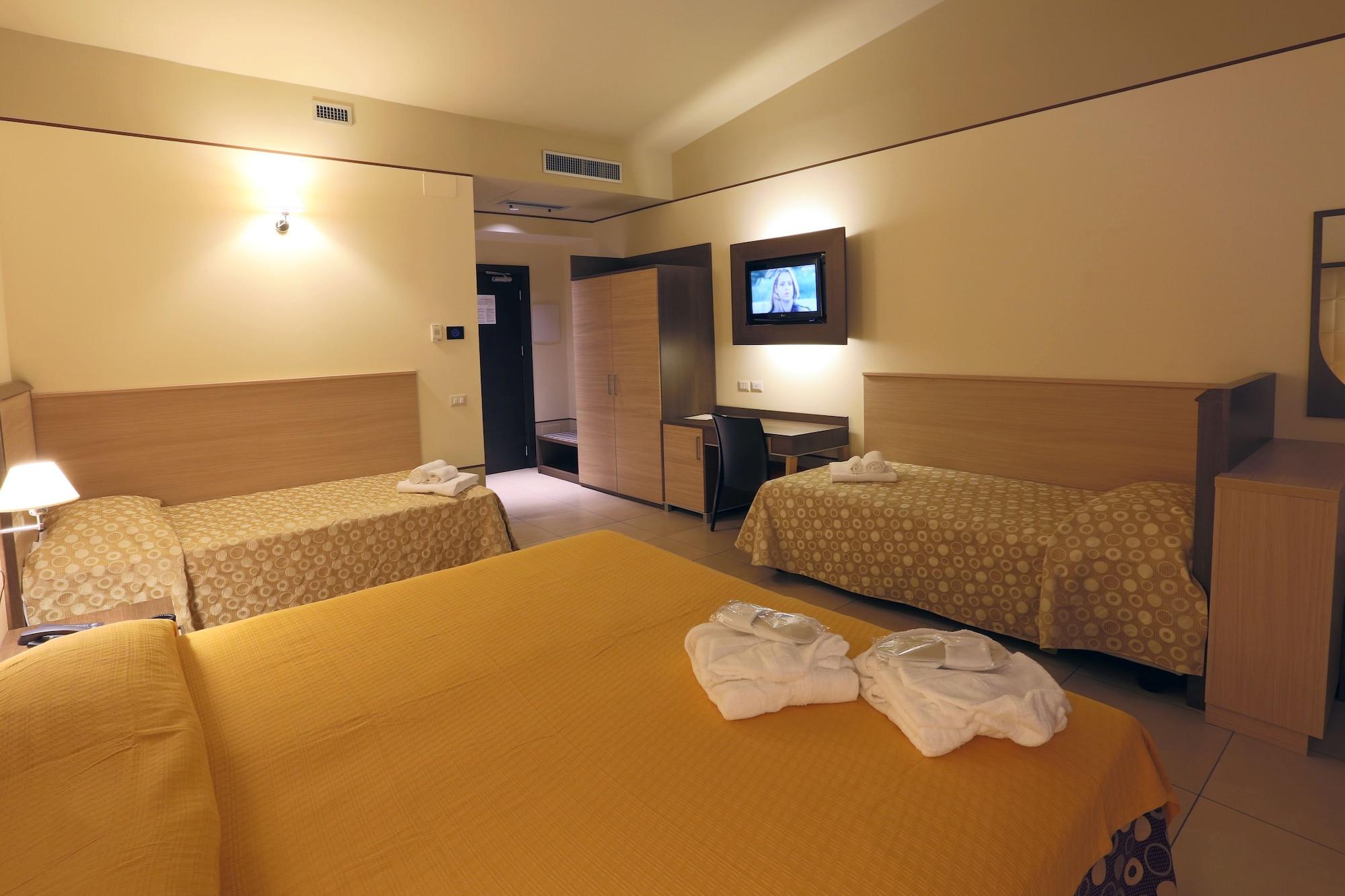 Hotel Milazzo Esterno foto