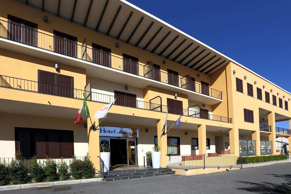Hotel Milazzo Esterno foto