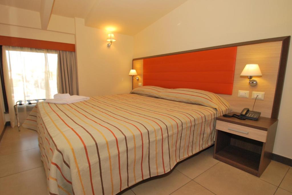 Hotel Milazzo Esterno foto