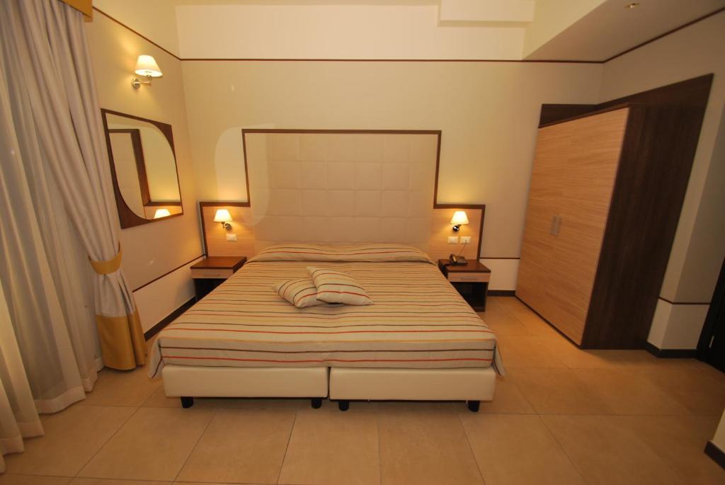 Hotel Milazzo Esterno foto